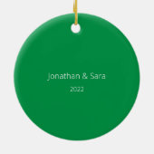 Herr & Mrs. First Christmas Foto Green Keramik Ornament (Hinten)