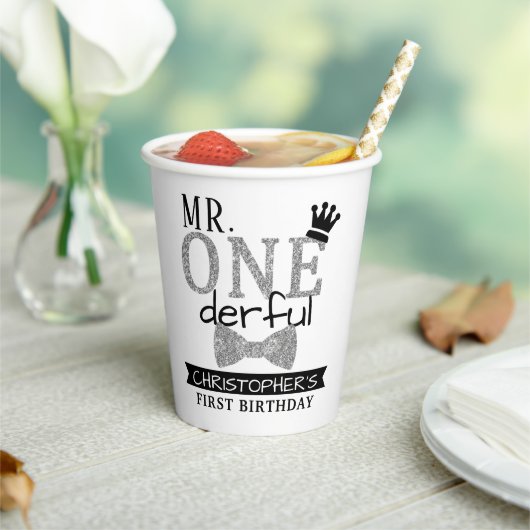 Herr ONEderful 1st Birthday Pappbecher (In Situ)