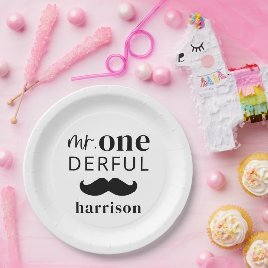 Herr Onederful Name bei Mustache Pappteller (Party)