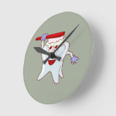 Herr Tooth Runde Wanduhr (Winkel)
