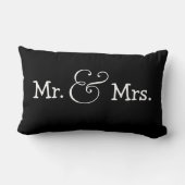 Herr und Frau Bride and Groom Wedding Gift Lendenkissen (Rückseite)