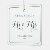 Herr und Frau Green Modern Elegant Newlyweds Coupl Keramikornament (Links)