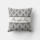 Herr und Frau Newlywed Pillow - Schwarzweiss Kissen (Rückseite)