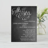 Herr und Frau Scroll Chalkboard Einladung (Stehend Vorderseite)