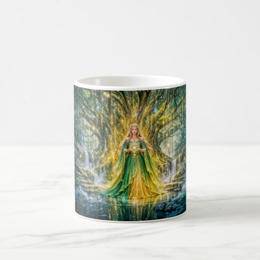Herrin unter dem Weltenbaum – Fantasy Magie Ar Kaffeetasse (Mittel)