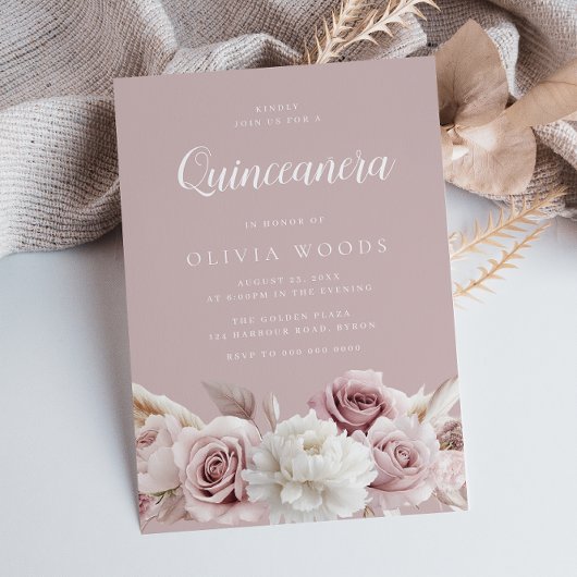 Herrliche Blush & Dusty Rose Quinceanera Einladung