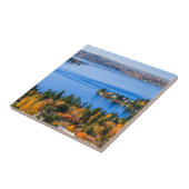 Herrliche Farben des Falles bei Bellevue Fliese (Seite)