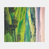 Herrliche Grüntöne in der Landschaft und mit Licht Fleecedecke (Vorderseite (Horizontal))