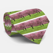 HERRLICHE KIRSCHE MIT BLUMEN KRAWATTE (Gerollt)