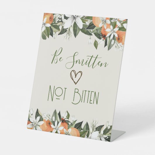 Herrliche Pfirsiche Bug Spray Smitten Sockelschild (Vorderseite)