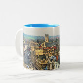 Herrliches Oxford, England, Hautpstraße, das hohe Zweifarbige Tasse (Vorderseite Links)