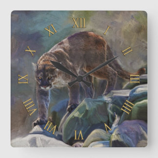 Herumstreichender Puma-Berglöwe-Kunst-Entwurf Quadratische Wanduhr