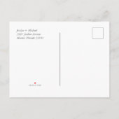 Herz auf dem Sandstrand speichern Sie die Daten Ankündigungspostkarte (Rückseite)