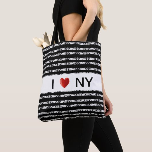 Herz auf stilvollen schwarz-weiß gestreiften Muste Tasche (Von Nahem)