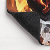Herz aus Stein inmitten von Flammen Mousepad (Ecke)