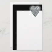 Herz. Bedrucktes hellgraues und mittelgraues Muste Briefpapier (Vorne/Hinten)