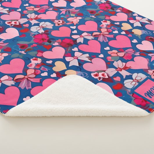 Herz, Bogen, Blumenakzente, Pastellfarben, Monogra Sherpadecke (3/4)