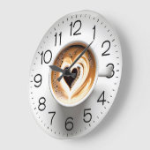 Herz Cappuccino im Weißen Cup Große Wanduhr (Winkel)