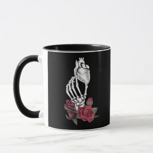 Herz der Handklassik des Skeletts Tasse
