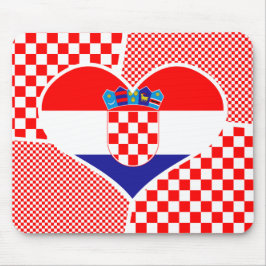 Herz geformt Collage Kroatische Flagge mit Schachb Mousepad