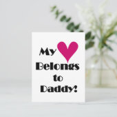Herz gehört zu Daddy Tshirts und Geschenke Postkarte (Stehend Vorderseite)