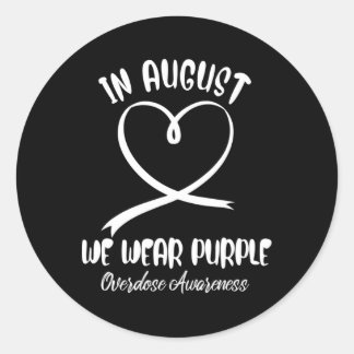 Herz im August Wir tragen Lila Überdosierung Bewus Runder Aufkleber