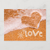 Herz im Sand. Valentinstag Feiertagspostkarte (Vorderseite)