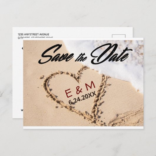 Herz im Sandstrand speichern Sie die Datumskarten Einladungspostkarte (Vorne/Hinten)