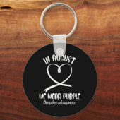 Herz in August Wir tragen Lila Überdosierung Bewus Schlüsselanhänger (Vorderseite)