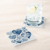Herz in Delft Blue Glasuntersetzer (Schrägansicht)