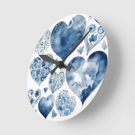 Herz in Delft Blue Runde Wanduhr (Winkel)