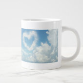 Herz in den Wolken, blauer Himmel-romantischer Jumbo-Tasse (Rechts)