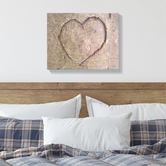 Herz in einem Baum gemeißelt Leinwanddruck (Insitu (Schlafzimmer))