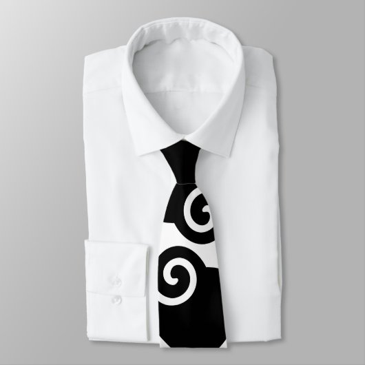 Herz Krawatte (Gebunden)