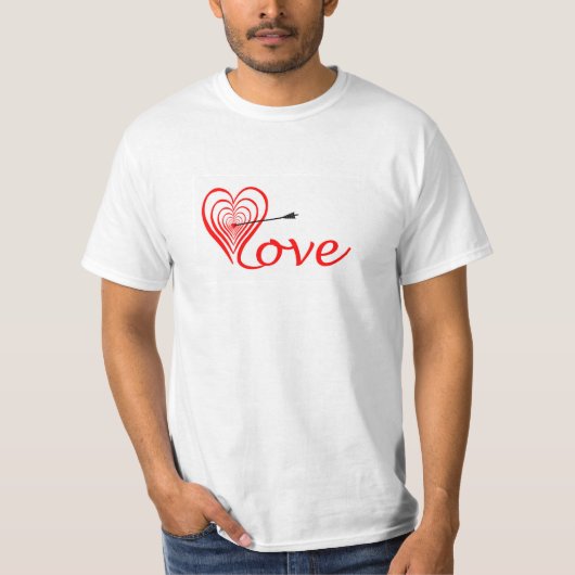 Herz Liebe Dartscheibe mit Pfeil T-Shirt (Vorderseite)