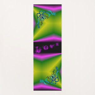 Herz mit Blume und Schmetterling auf Regenbogen Yogamatte