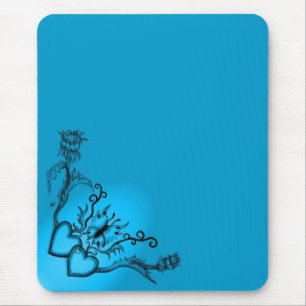 Herz mit Blume und Schmetterling im Tattoo-Stil Mousepad