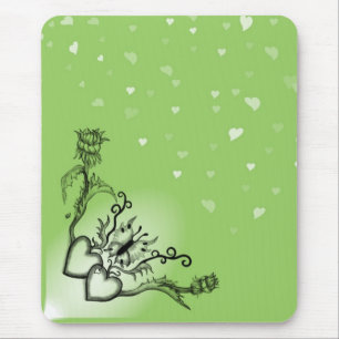 Herz mit Blume und Schmetterling im Tattoo-Stil Mousepad
