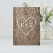 Herz mit Initialen Holz Korn rustikale Hochzeit RS RSVP Karte (Stehend Vorderseite)