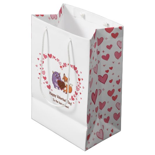 Herz-Muster-Geschenktasche Mittlere Geschenktüte (Vorderseite Schrägansicht)