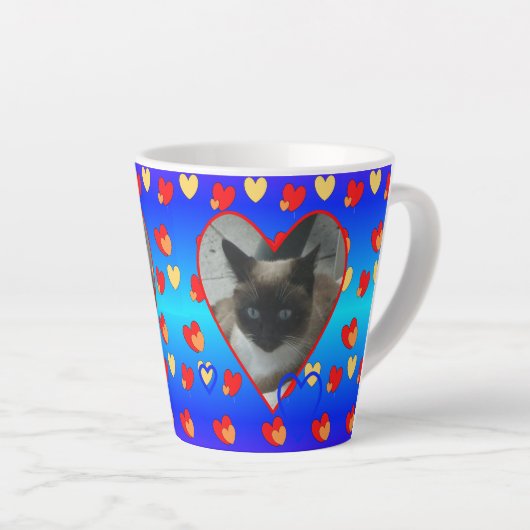 Herz-Muster Niedliche Katze im Herzen Latte Tasse (Rechte Ecke)