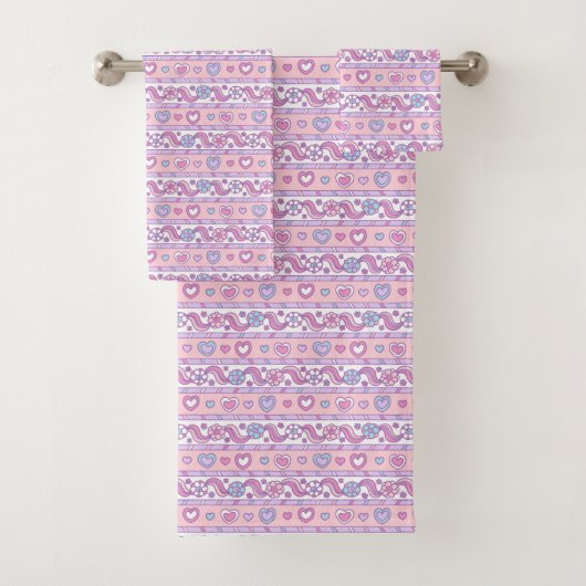 Herz und Blume Doodle Muster rosa lila Badhandtuch Set (Insitu)