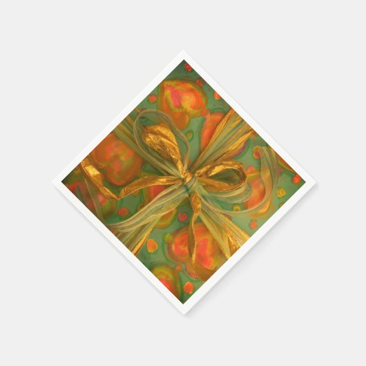 Herz und Bugrot und grüne präparierte Serviette (Ecke)