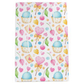 Herz und Cupcakes Delikates Wasserfarbenes Muster Mittlere Geschenktüte (Vorderseite)