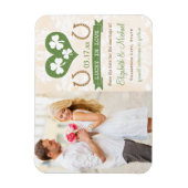 Herz und Kleeblatt Lucky Horseshoe Save the Date Magnet (Vertikal)