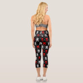 Herz und Kreuz Capri Leggings (Rückseite)