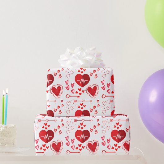Herz und Pfeil der roten Liebe Geschenkpapier (Partygeschenke)