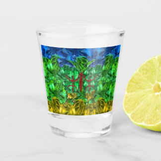 Herz und Schmetterling im Hintergrund der Amazigh- Schnapsglas