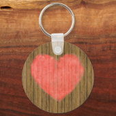 Herz Zeichnend in der Holzwand Schlüsselanhänger (Vorderseite)