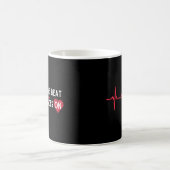 Herzattacken Operation der Beat geht auf Überleben Kaffeetasse (Mittel)